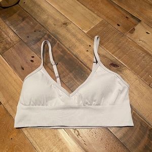 Lululemon Ebb to Street Bra - Excellent Condition